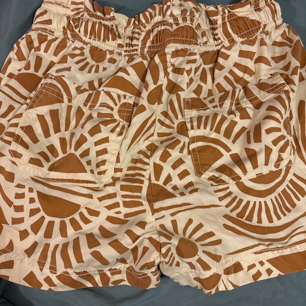 C&C California Neutral Terracotta Sun Paperbag Shorts Size Small - Picture 3 of 3